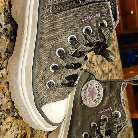 Converse High-Top Sneakers in Olive and Cream - Picture 2 of 3